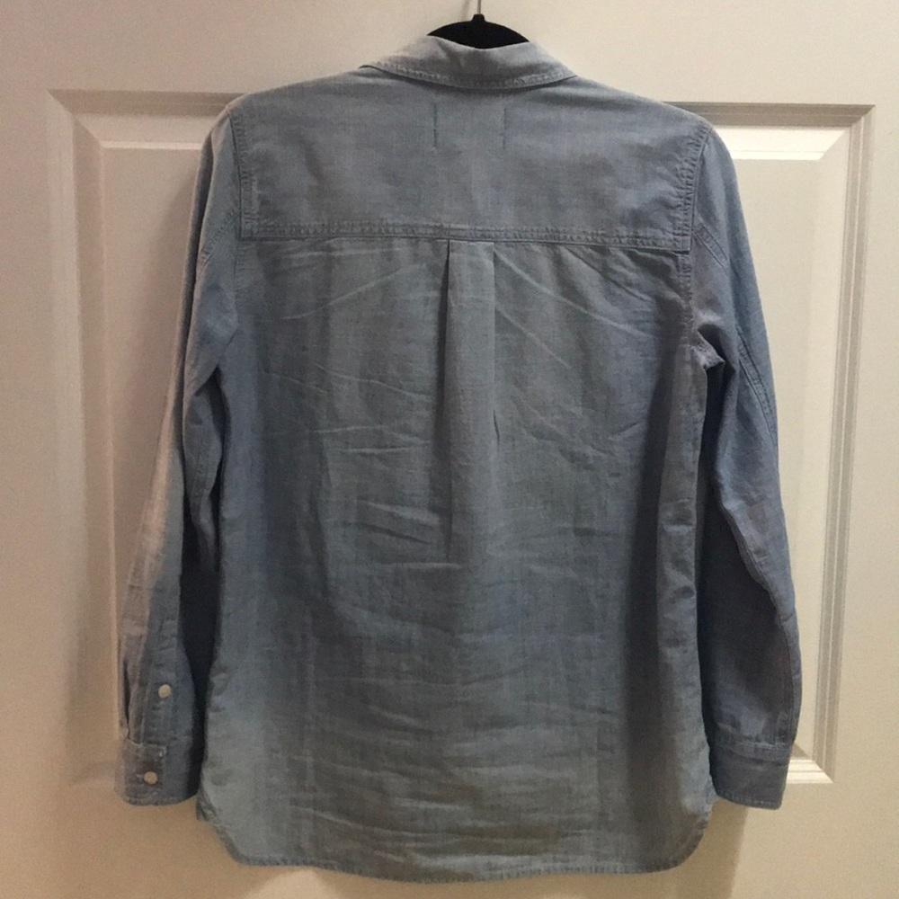 Madewell Classic Ex-Boyfriend Chambray Shirt in Evie Wash - Picture 4 of 4